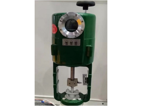 電動直行程執行器